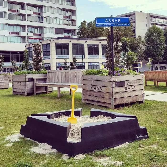 'PLEIN — foto 1